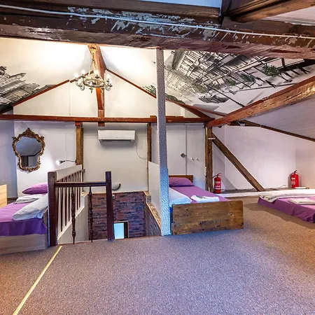 Penzion Central House For Up To 16 Guests Entire Place Sofie