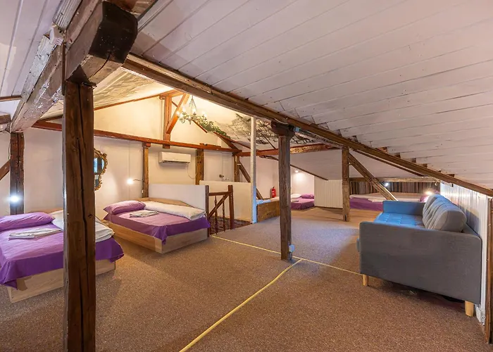 House For Up To 20 Guests Entire Place *