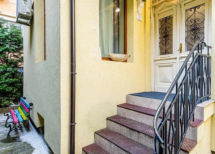 House For Up To 20 Guests Entire Place ソフィア