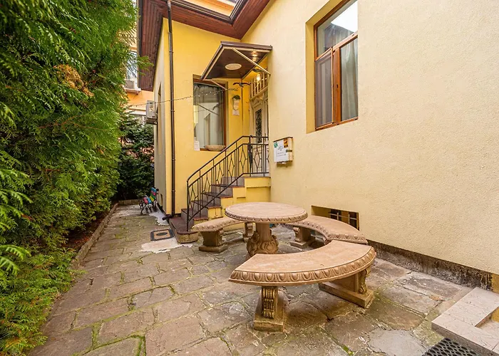 ゲストハウス House For Up To 20 Guests Entire Place ソフィア